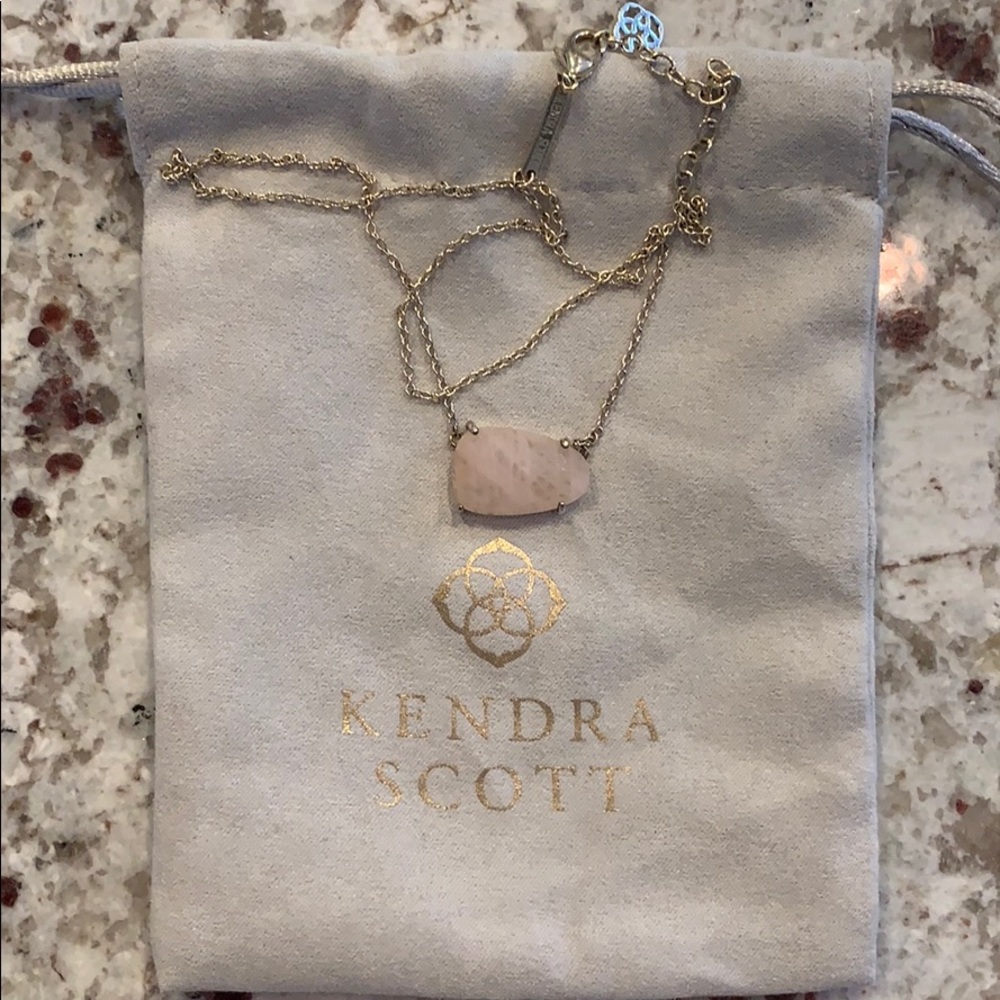 Kendra Scott Rose Quartz Isla Necklace